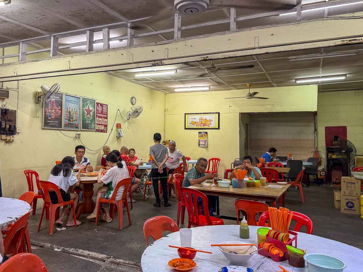 manggali hokkien mee - interior