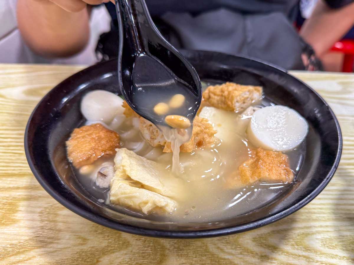 my favourite cafe - soybean soup