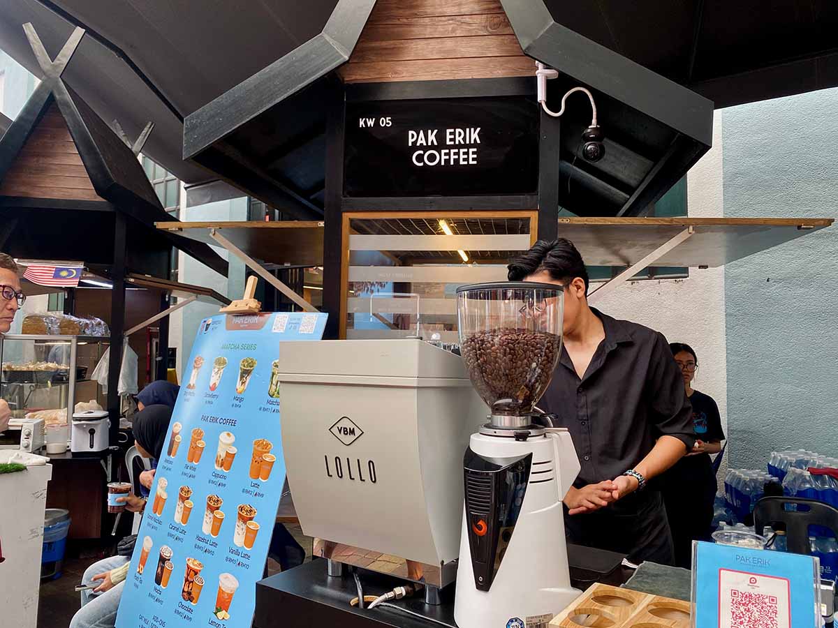 Pak Erik Coffee - Storefront