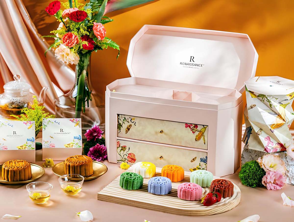 Wan Li Chinese Restaurant - Mystic mooncakes