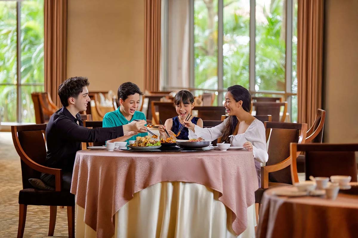 Wan Li Chinese Restaurant - Dining
