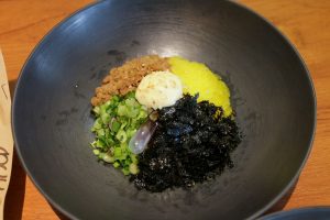 BHC Chicken Star Vista - macho king rice ball bowl