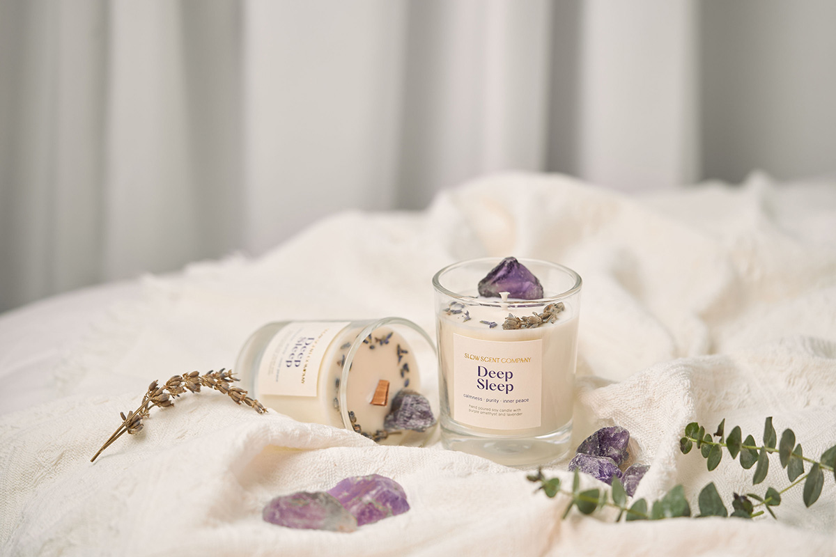 slow scent company - deep sleep crystal candle