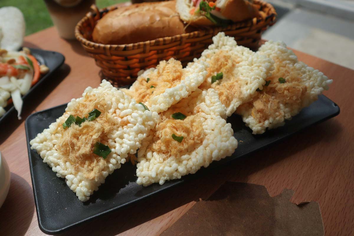 crunch n cups - rice crackers