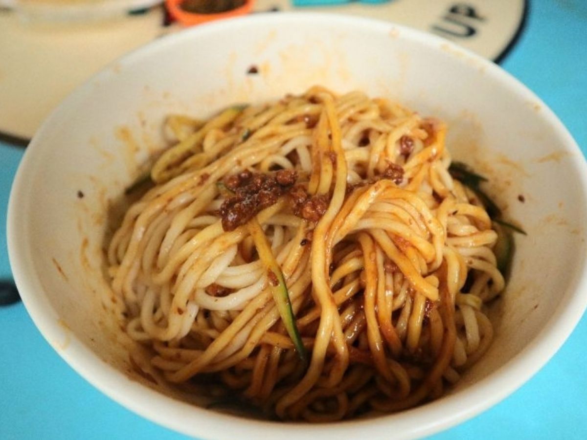 Shen Yang Feng Wei - zha jiang mian mixed up
