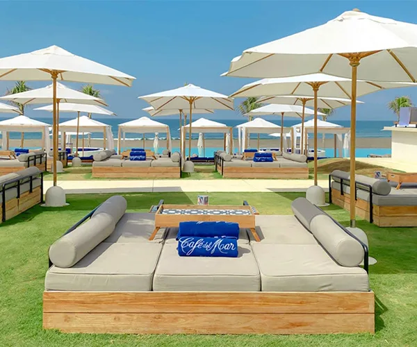 cafedelmar - beach bed