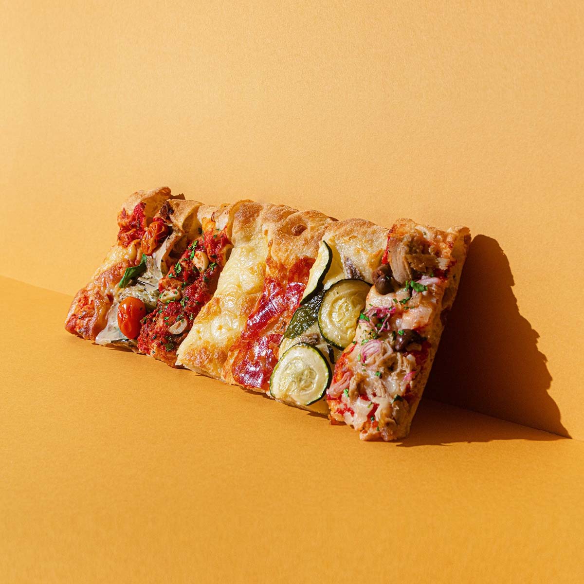 haji lane food guide - madd pizza