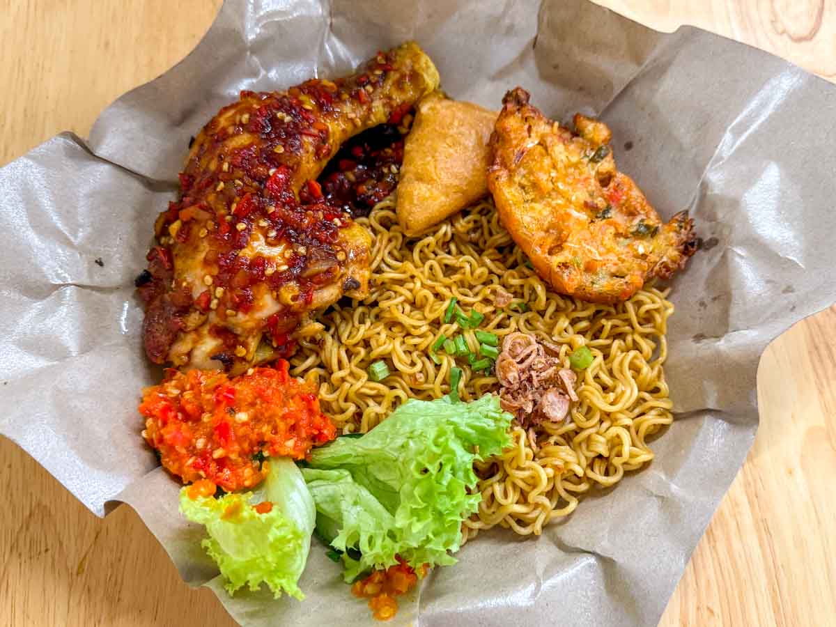 palapa indonesian fast food - grilled chicken indomie