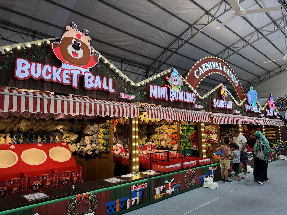 Christmas Market Orchard Road - Ngee Ann City Kiztopia Christmas Carnival