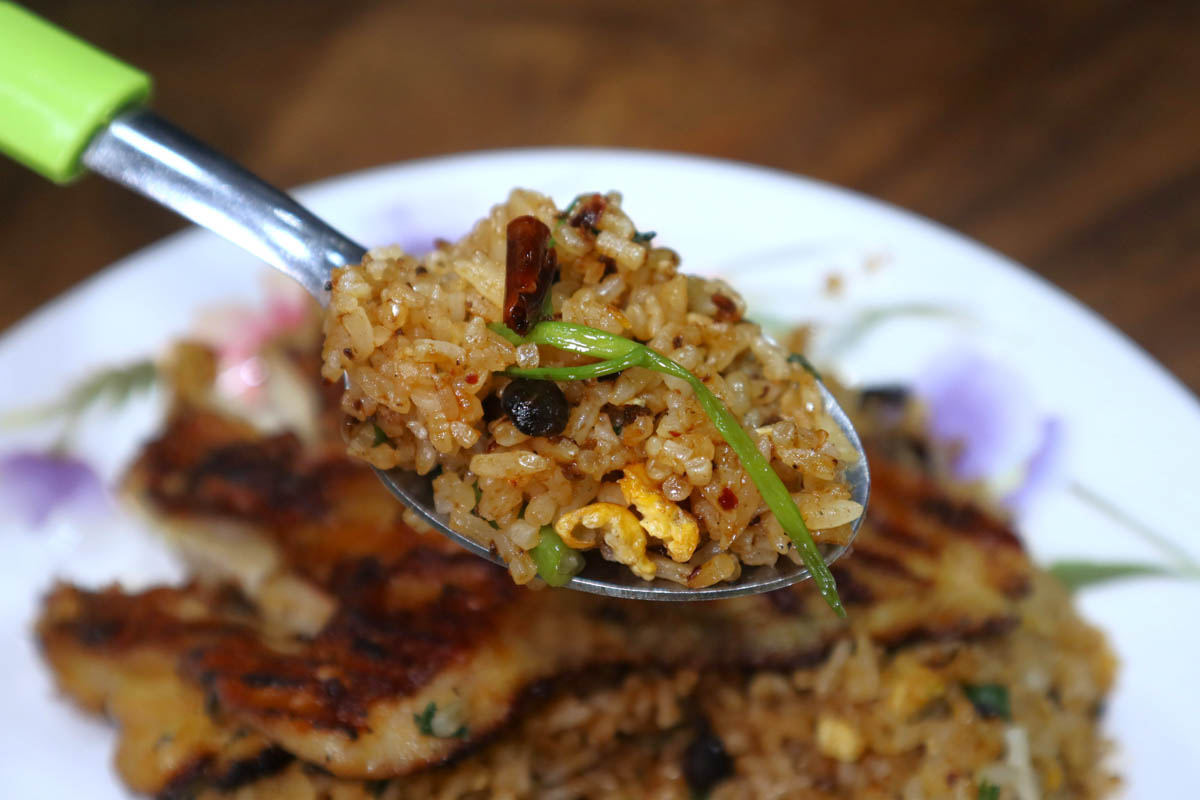 5 dollar fried rice - mala closeup