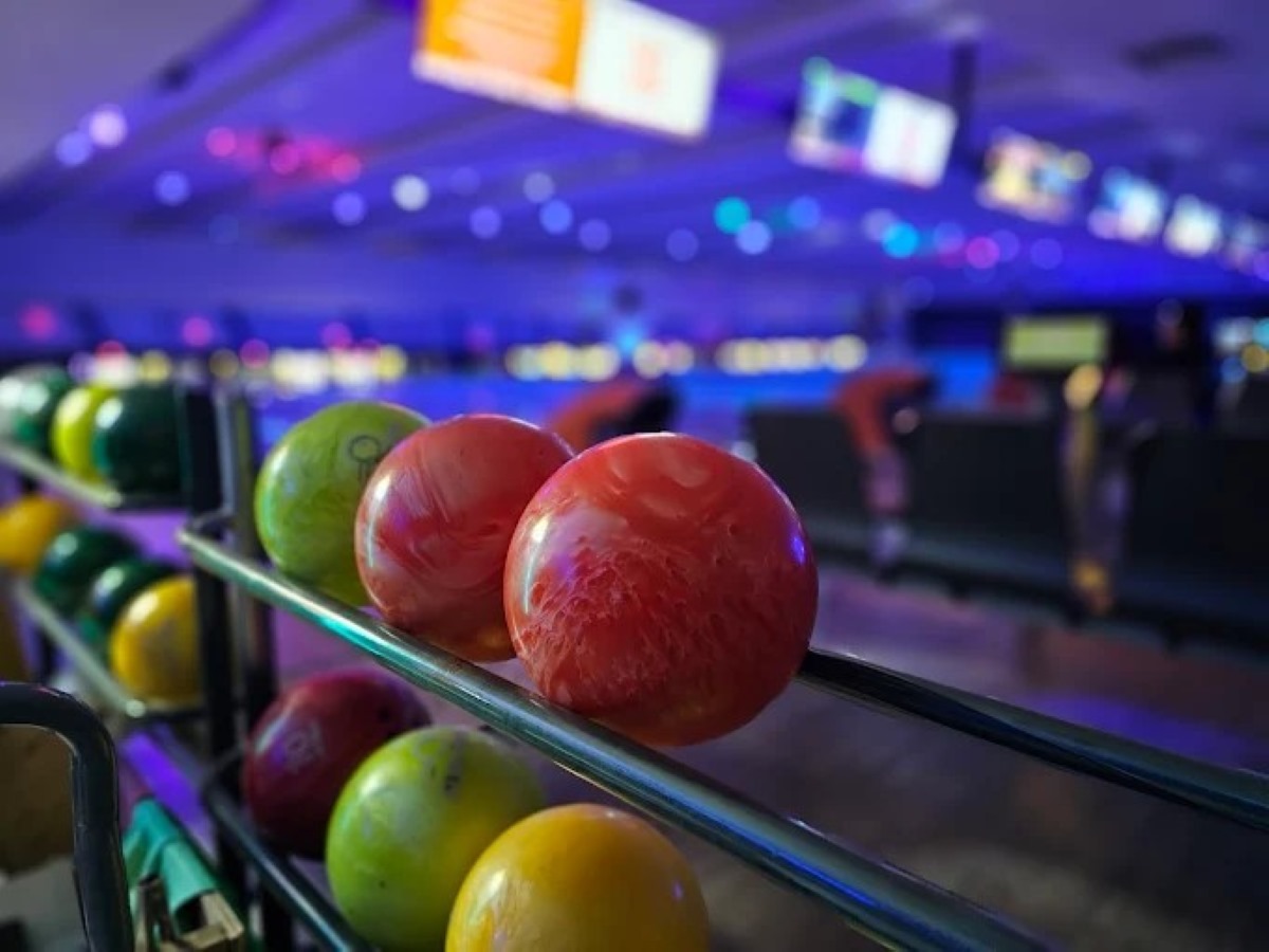 Indoor activities Singapore - bowling