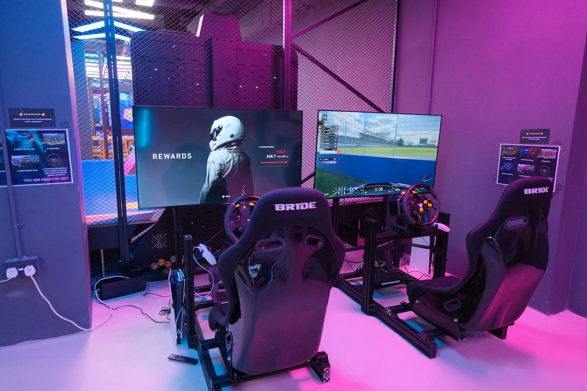 ME Cafe & Games Chinatown - Racing Simulators