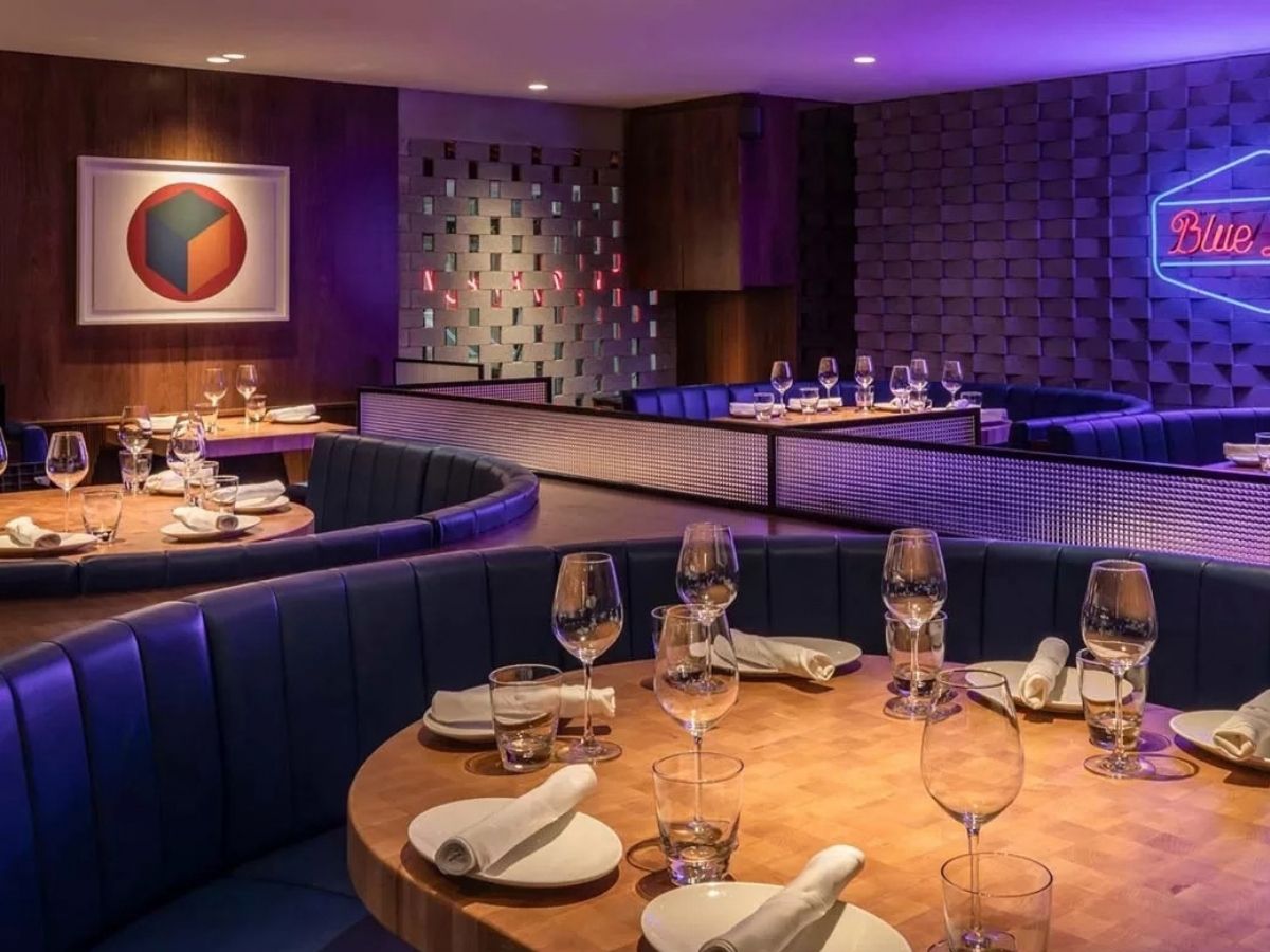 Pizza - Blue Label Pizza & Wine interior