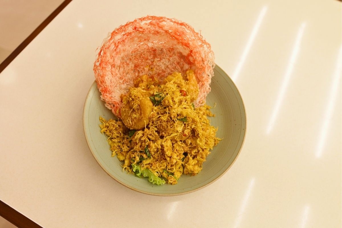 Tiong Bahru Chicken Rice Takashimaya - golden cereal prawn