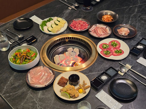 taiwan - bbq food on table