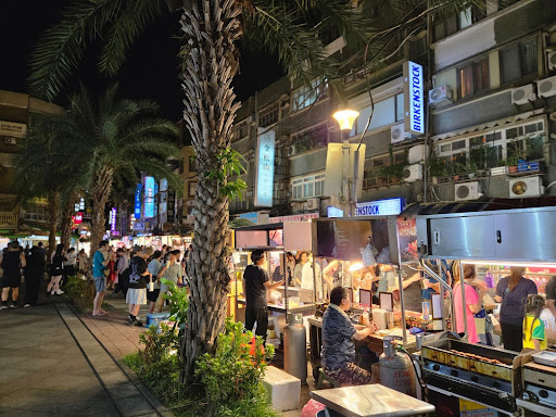 taiwan - night market stalls
