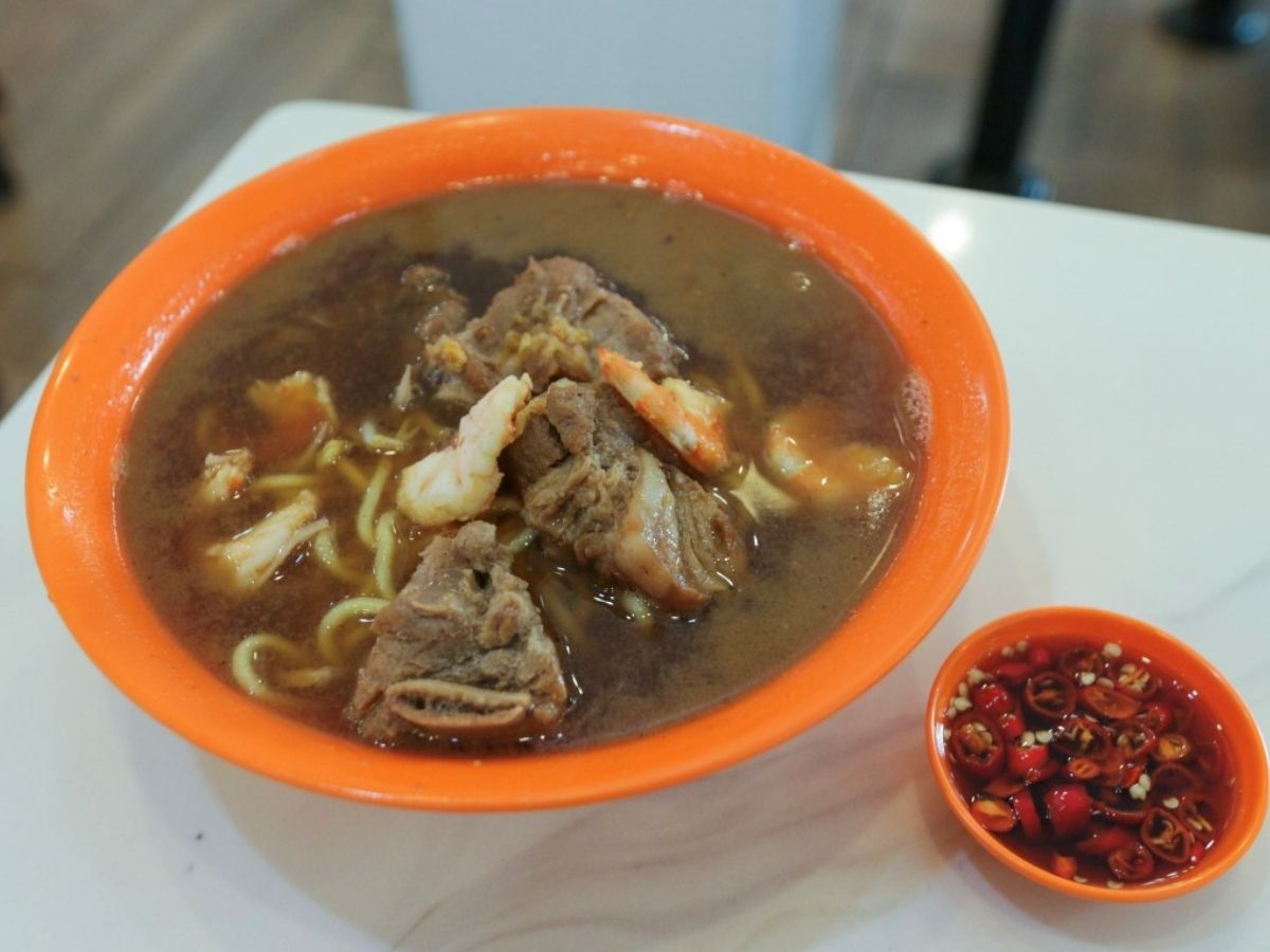 Middle Road Pork Ribs Prawn Mee - noodle with chilli dish
