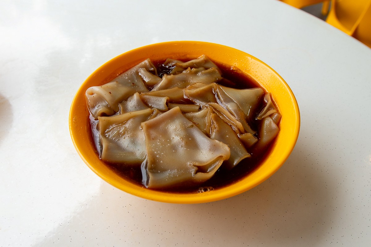 Ah Keat Pig's Organ Soup and Kway Chap - bowl of kway Ah Keat Pig's Organ Soup and Kway Chap - bowl of kway