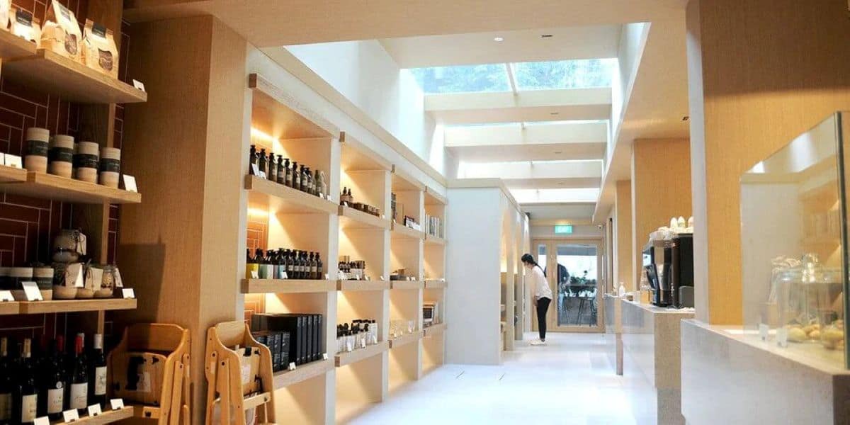 Cafes for work & study - Plain Vanilla interior Cafes for work & study - Plain Vanilla interior
