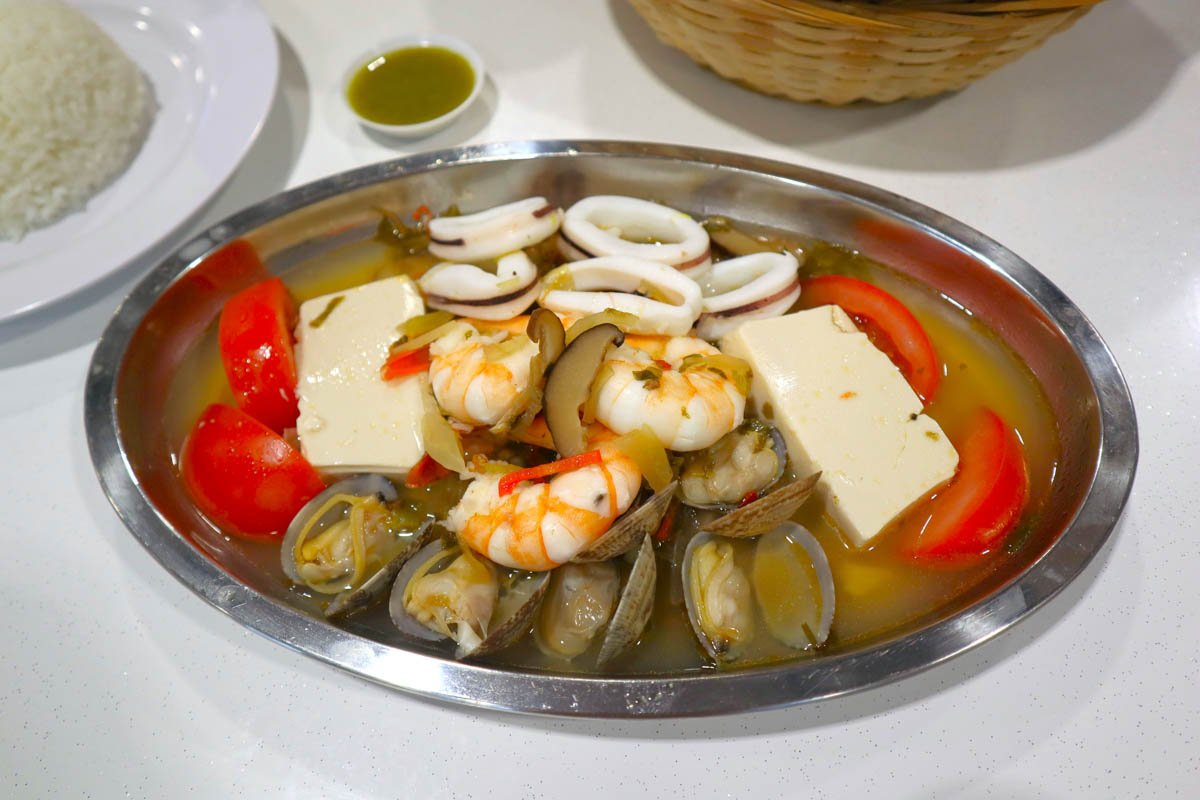 jing long - seafood platter