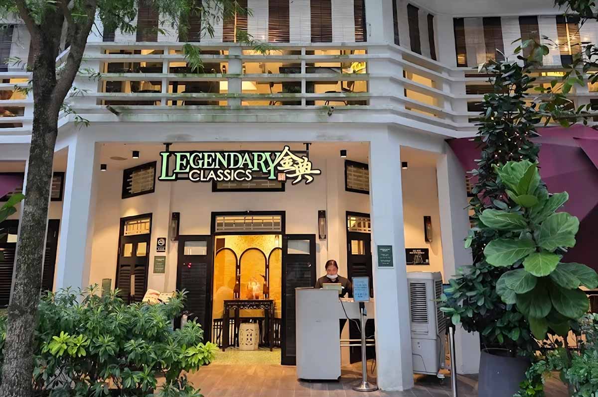 Chinese New Year restaurants - legendary HK restaurant front