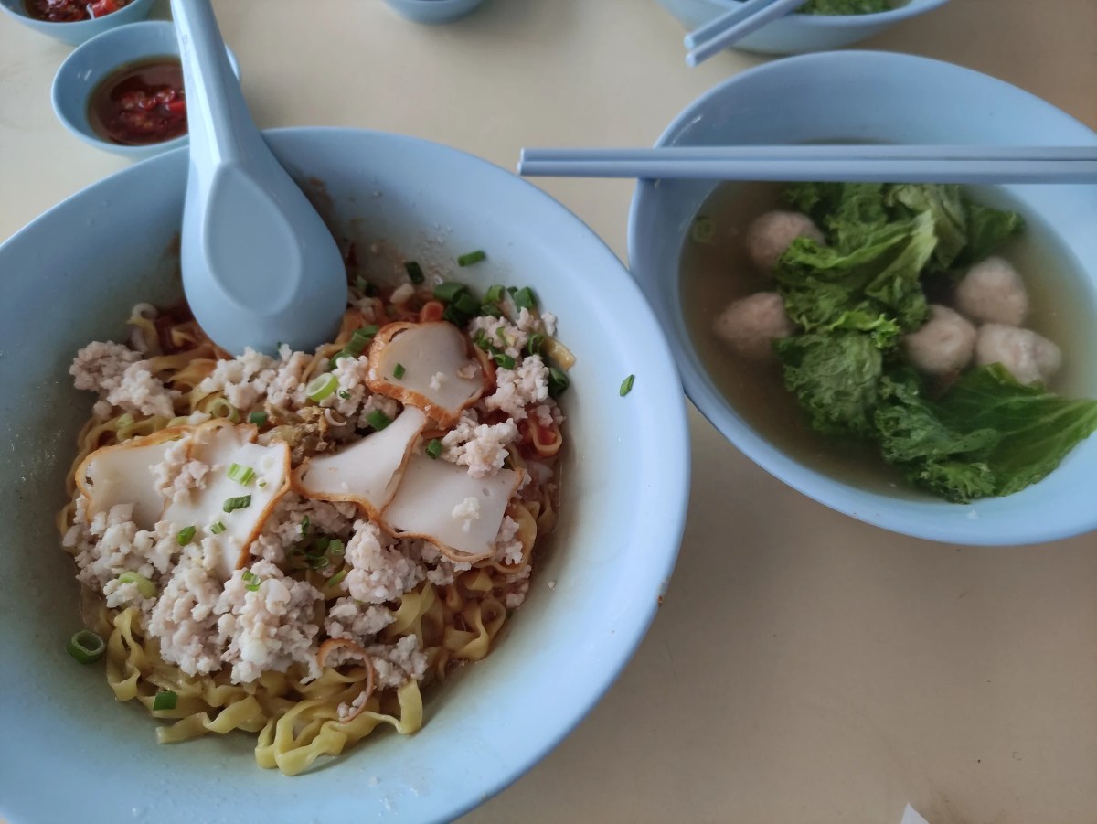 Seng Huat Prawn Noodles reopens - fishball noodles Seng Huat Prawn Noodles reopens - fishball noodles