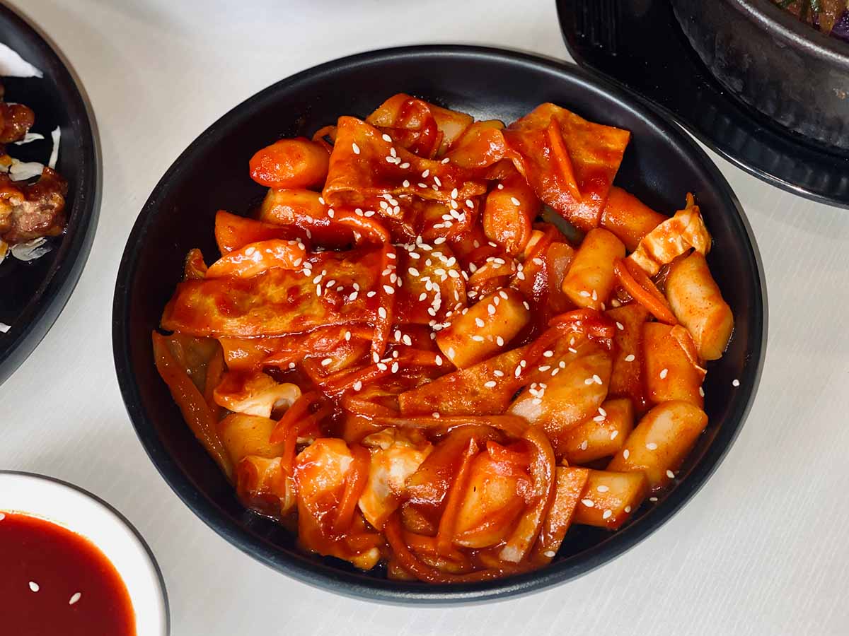 A Jeo Ssi Kimchi Ramen - Tteokbokki