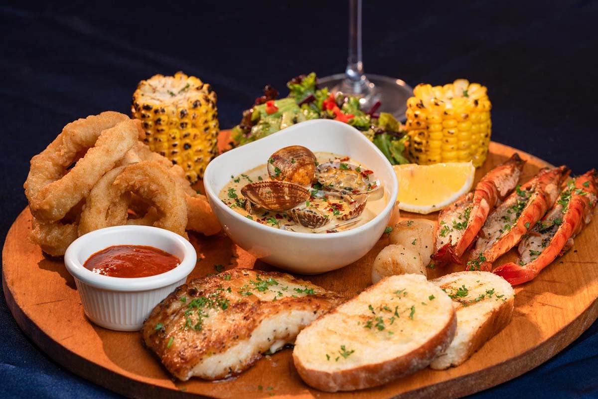Marinero Mediterranean Dining - Sharing platter