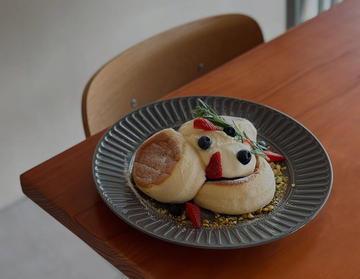 Neighbour’s Coffee Bar - Berries Fuwa Fuwa