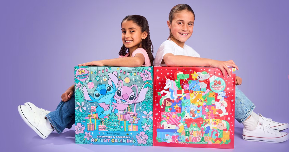 smiggle - girls with advent calendars