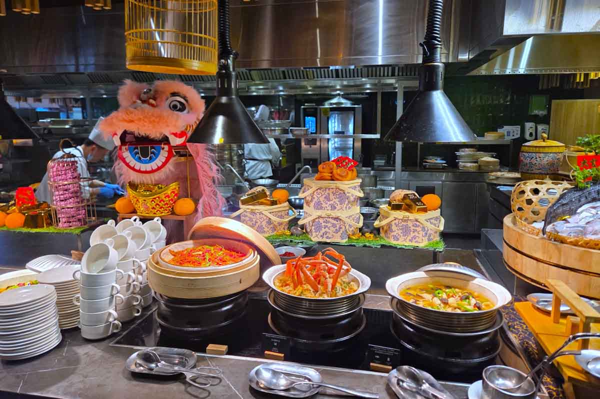 parkroyal collection marina bay CNY - festive buffet decor