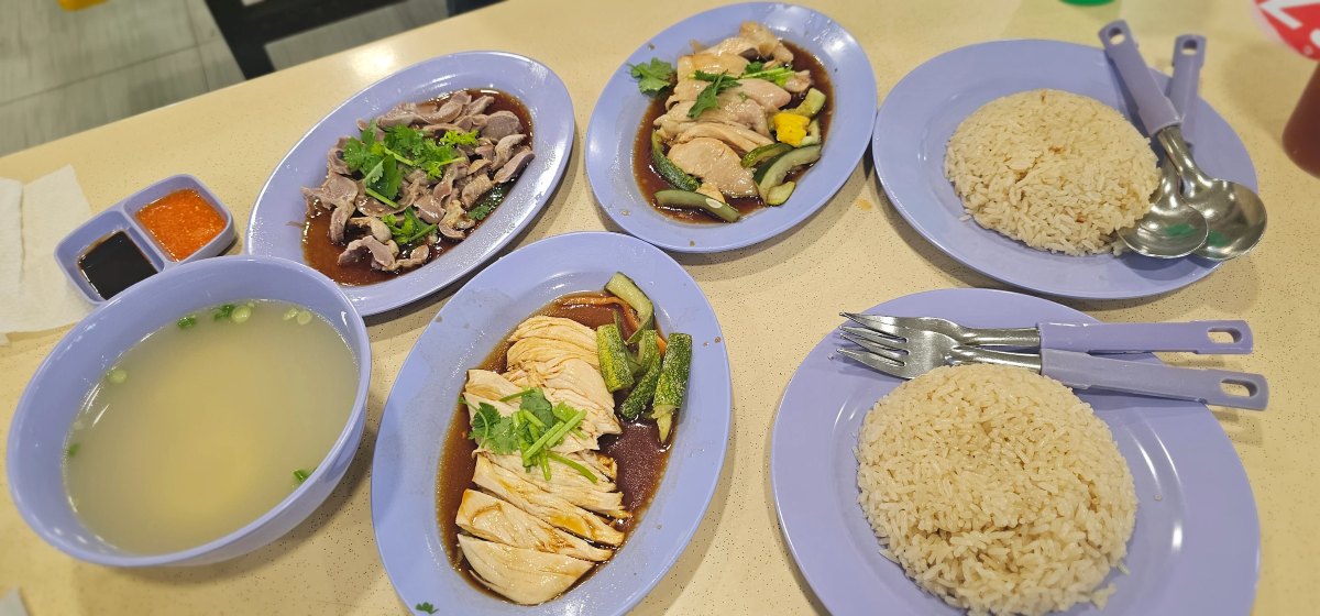 Best Yishun Food Spots - chicken rice set