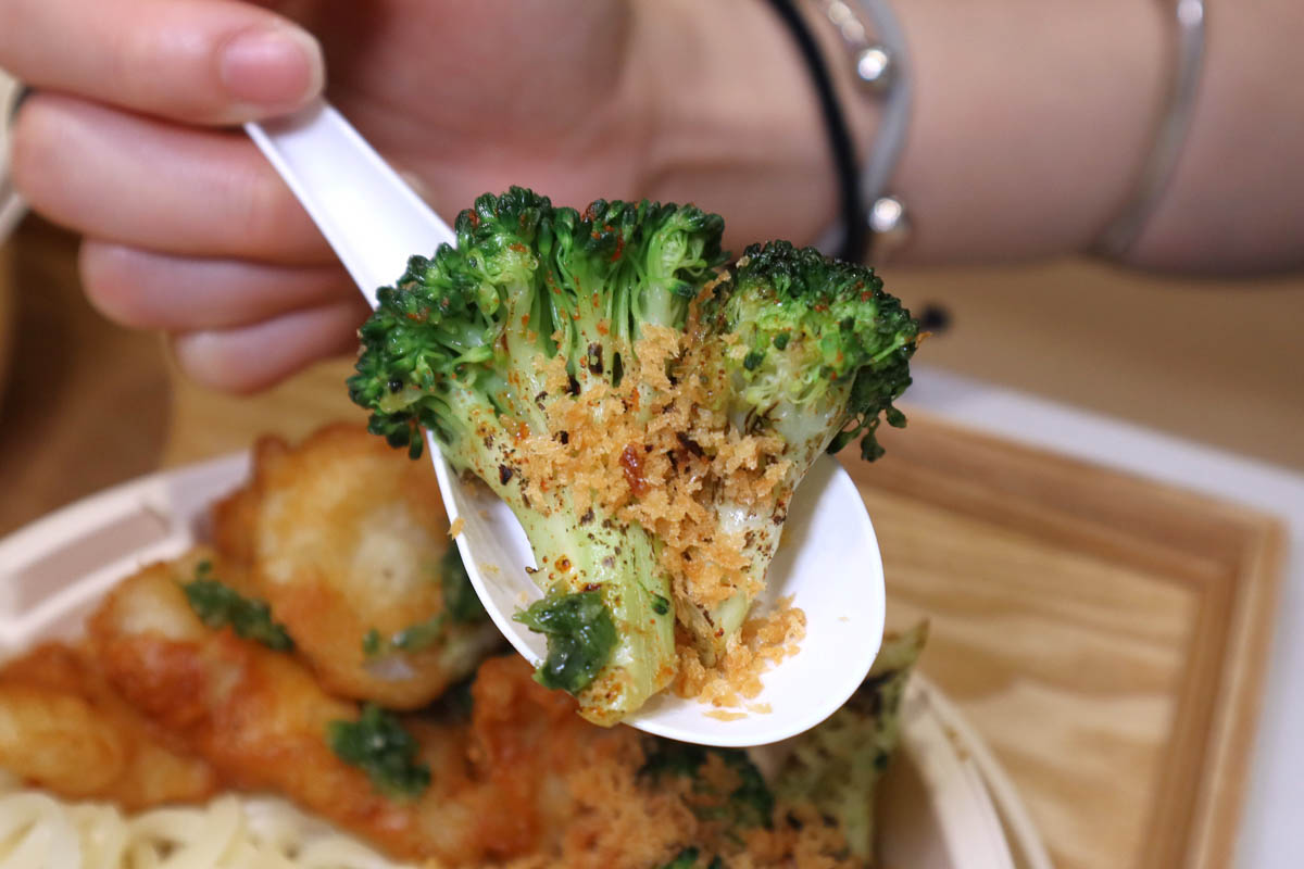 broth bowl - roasted brocolli