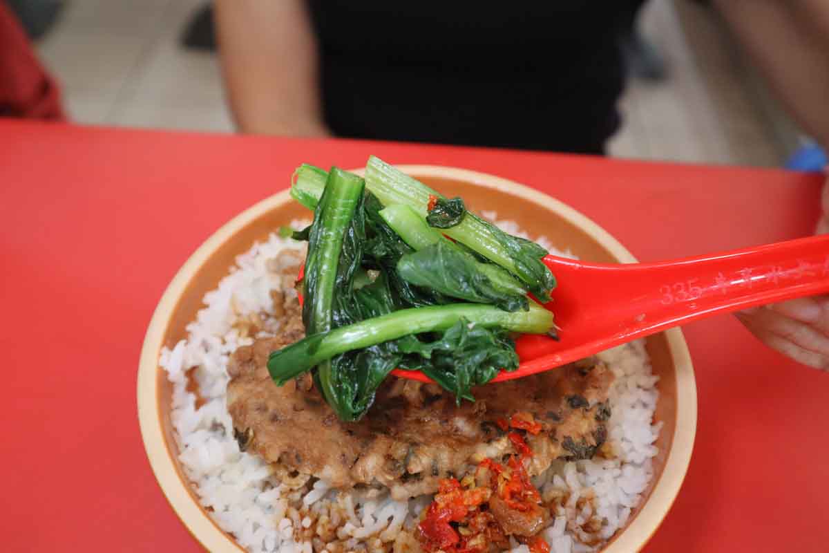 canton steamed rice - beef closeup
