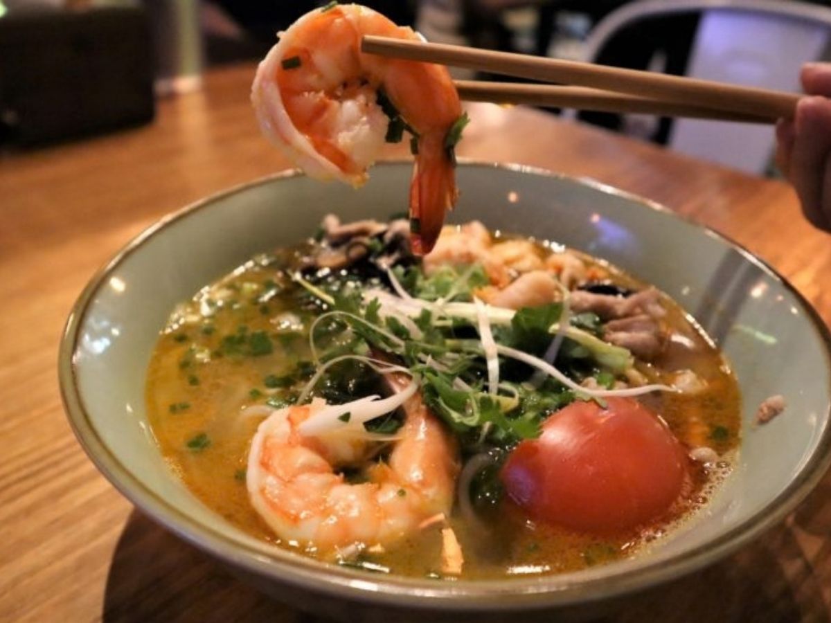 Le Cafe Vie5 - HP Prawn noodle prawn