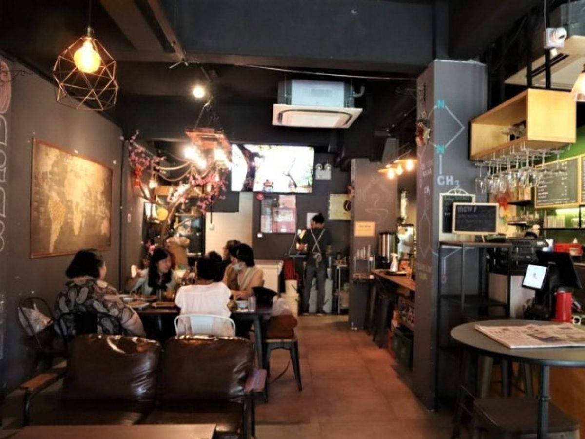 Le Cafe Vie5 - interior