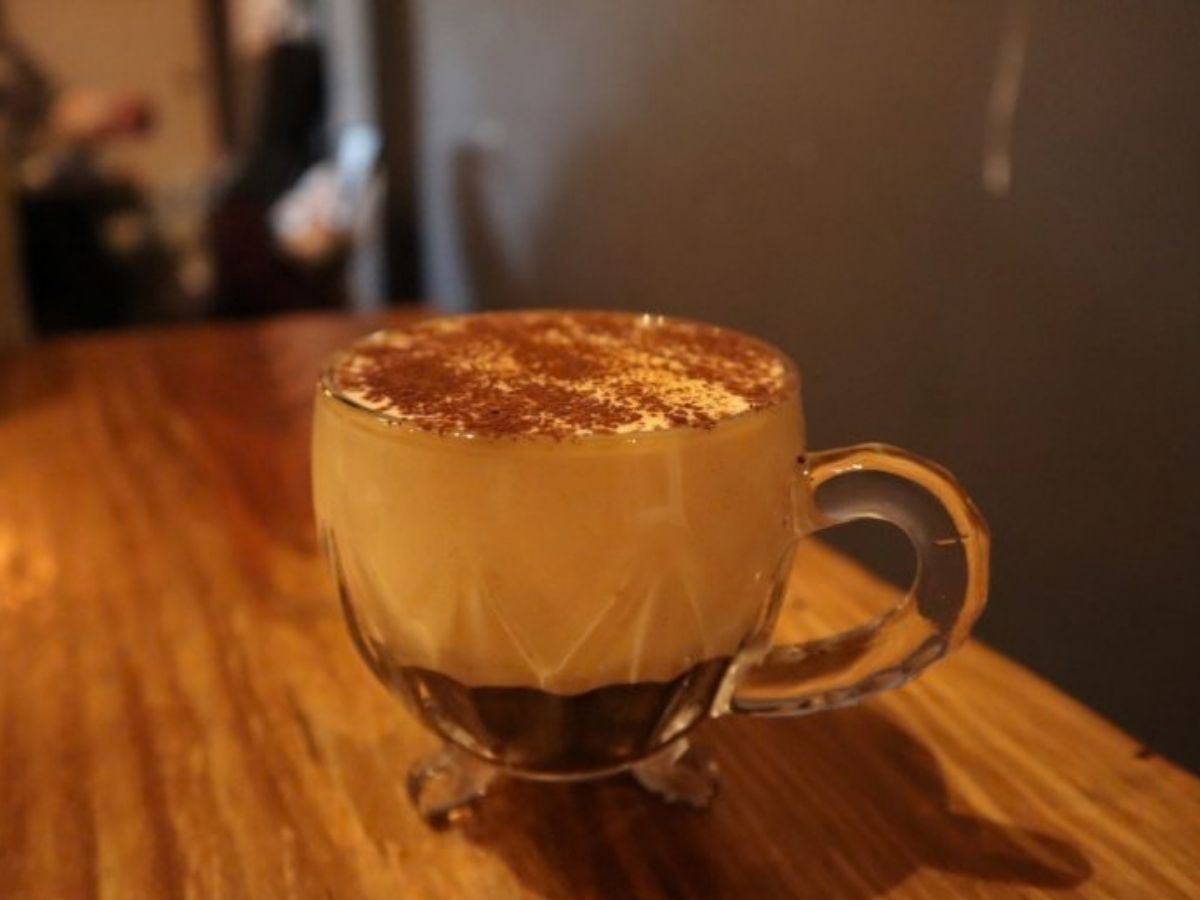 Le Cafe Vie5 - egg-whisked coffee