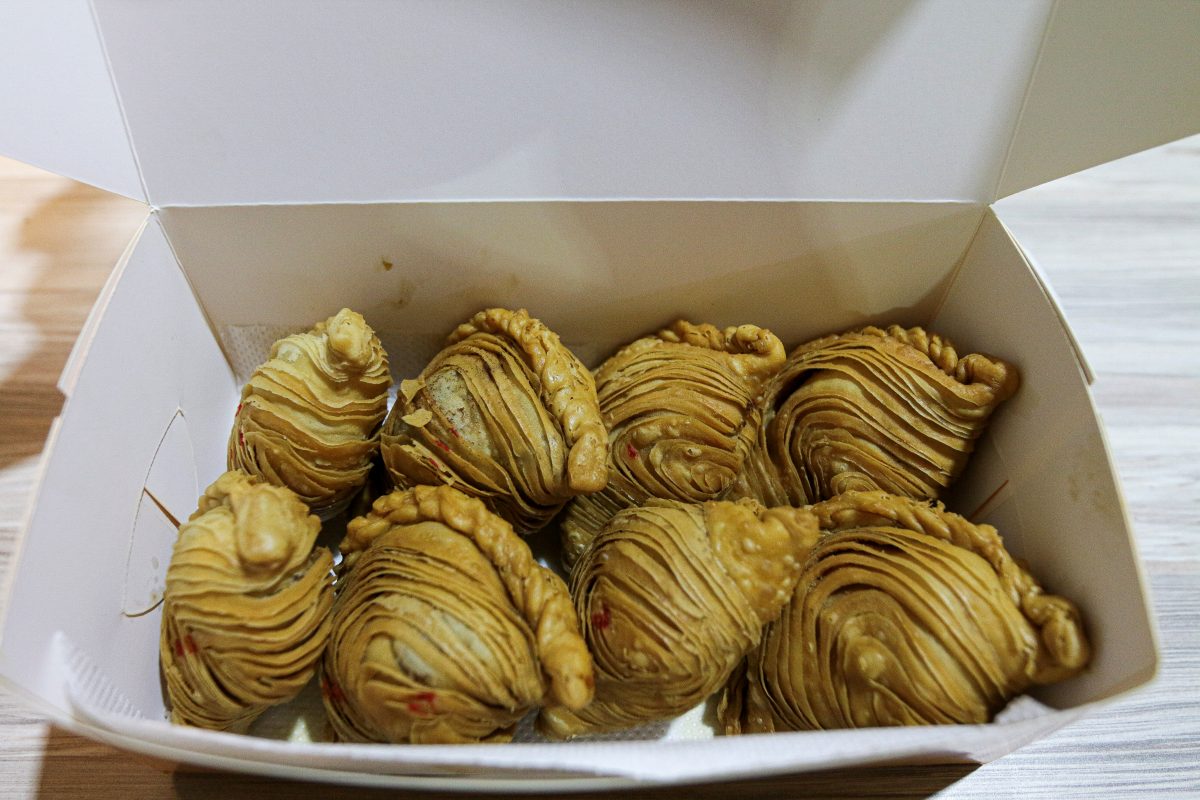 Old Airport Road Curry Puff Showdown - wang wang curry puff varieties Old Airport Road Curry Puff Showdown - wang wang curry puff varieties
