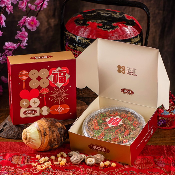 tausarpiah - carrot cake in box