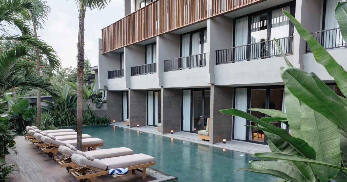 Akasha - hotel pool