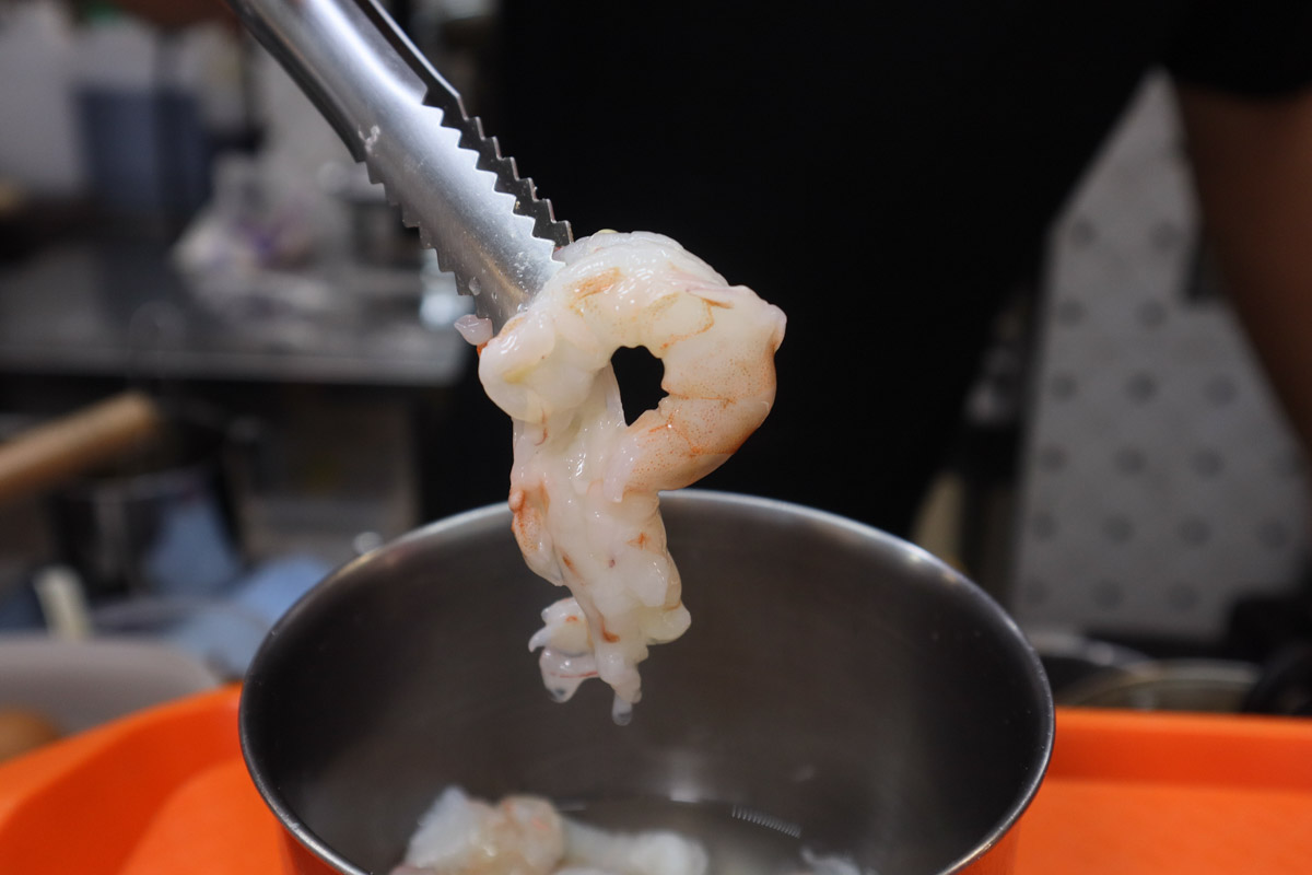 lao wang ban mian - sea prawns