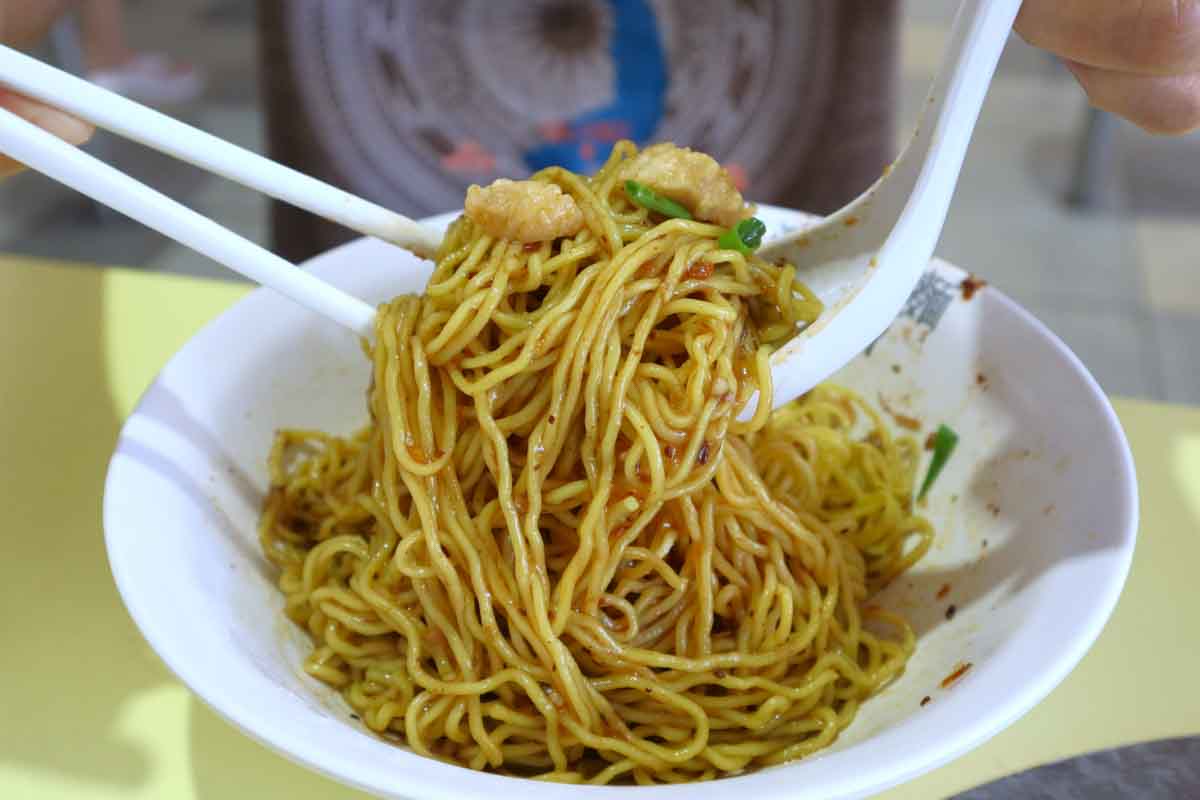 Chong Boon Food Centre BCM showdown: Yong Xin vs Sen Yuan Bak Chor Mee ...