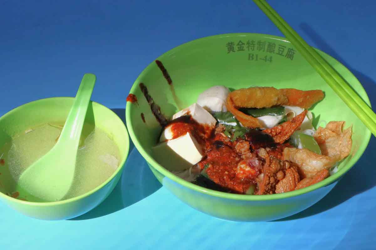 veteran vs newbie YTF - golden mile stall yong tau foo