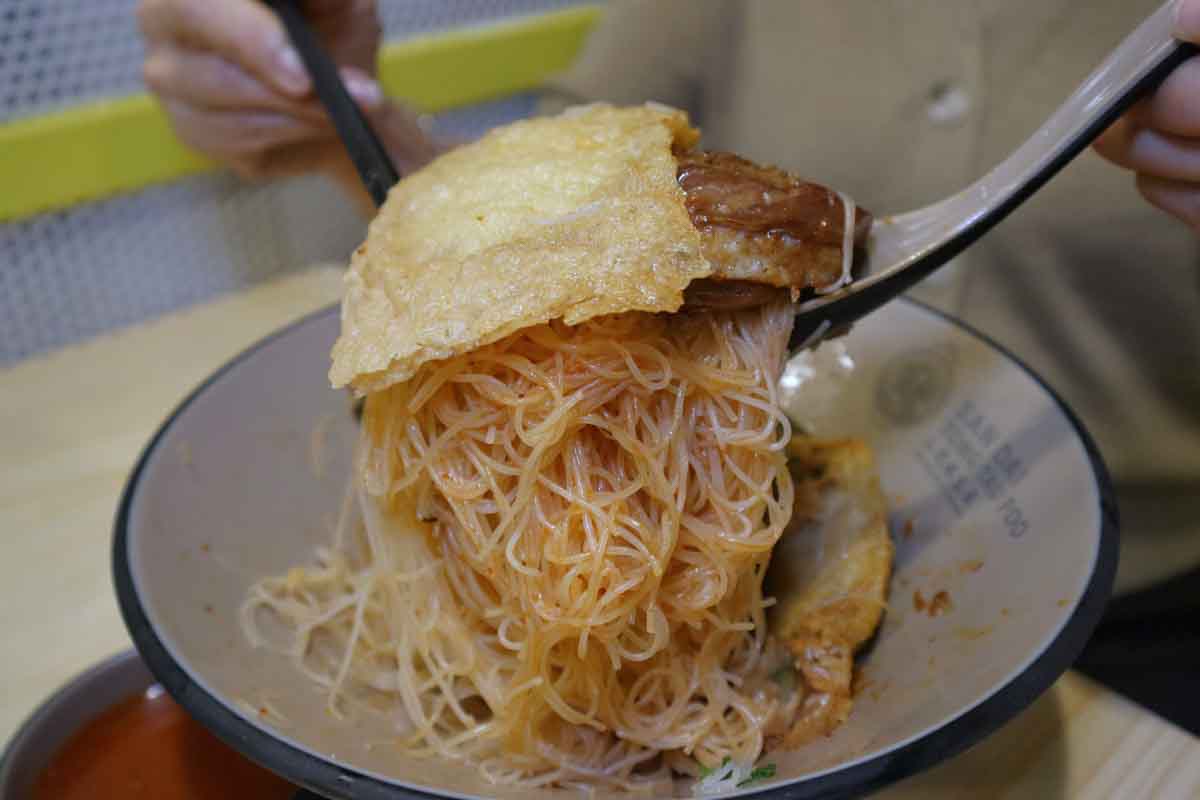 veteran vs newbie YTF - sandai YTF bee hoon mixture