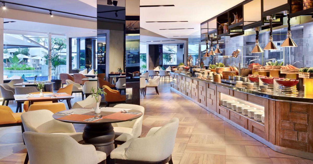 mercure - restaurant view