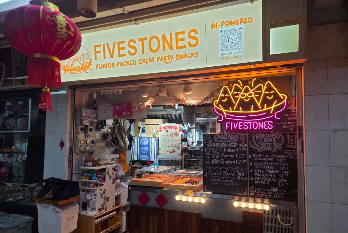 fivestones - stall front