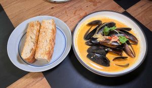 peh gao coffeshop - curry mussels