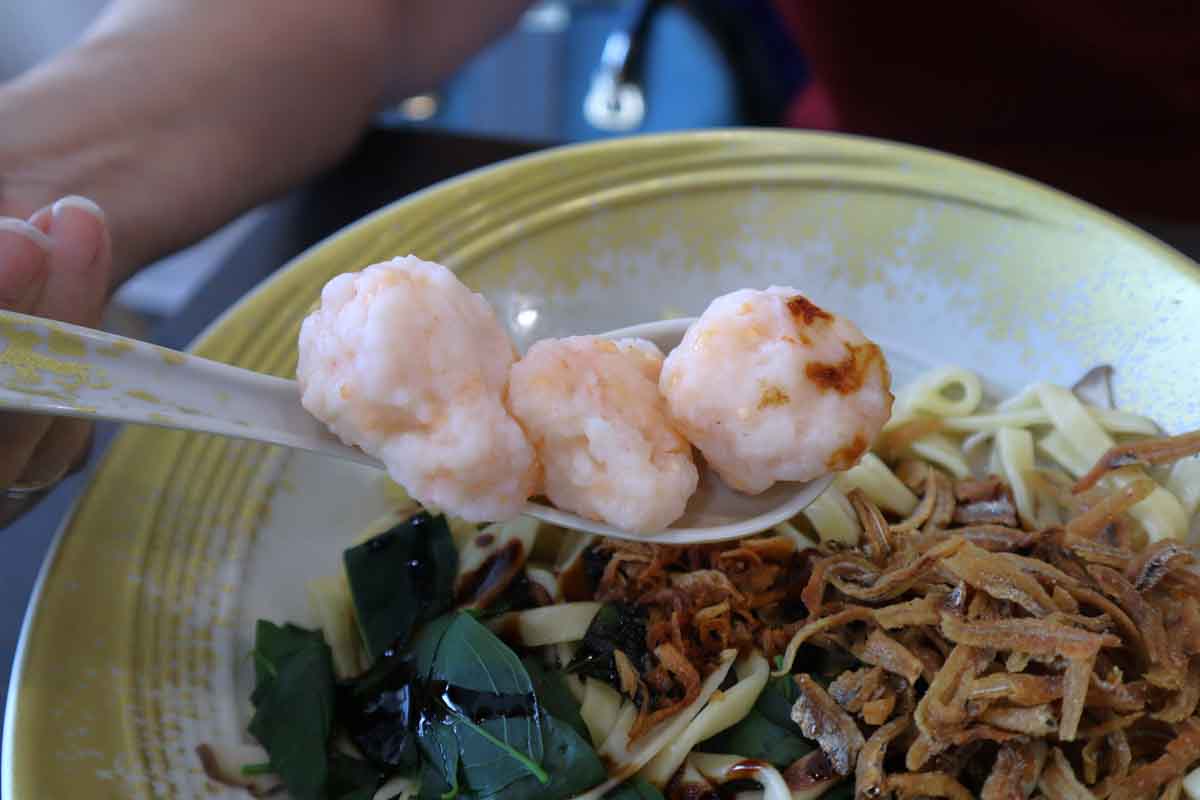 best-rated ban mian - prawn roe