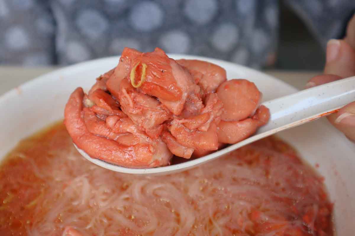 Granny Taste - red wine chicken chicken closeups