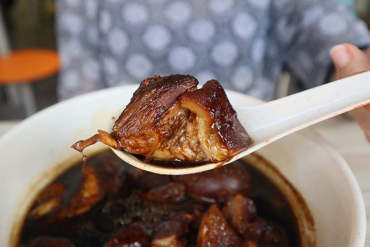 Granny Taste - pig trotters closeup